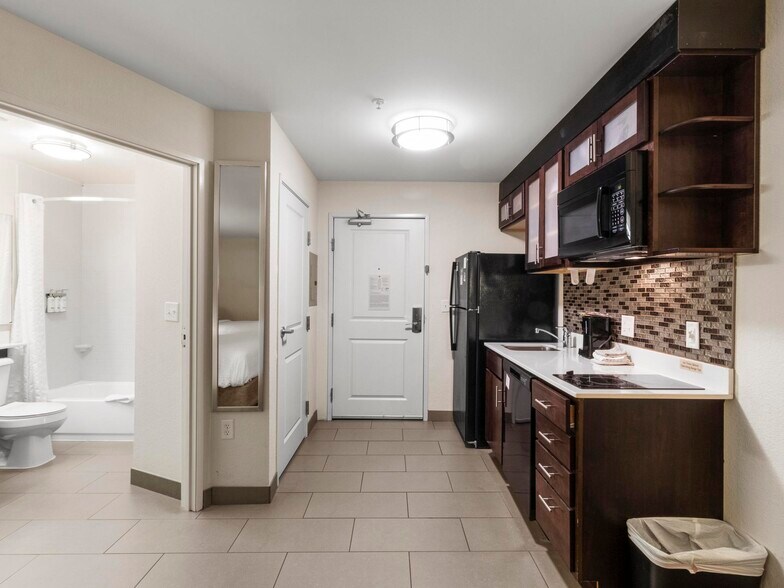 More Photos Of 1220 E Douglas Rd, Granger Hotel For Sale