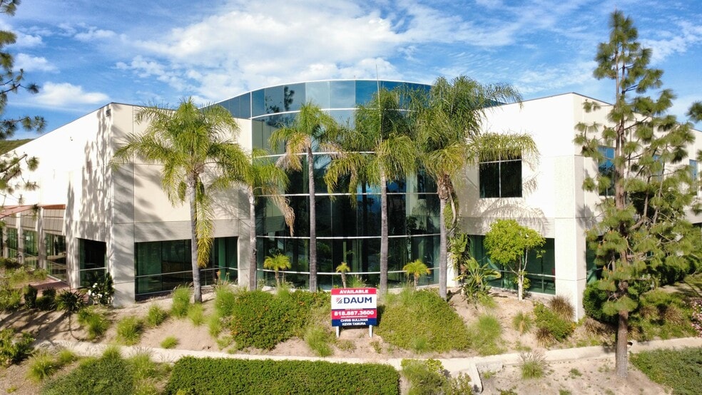 Primary Photo Of 997 Flower Glen St, Simi Valley Manufacturing For Lease