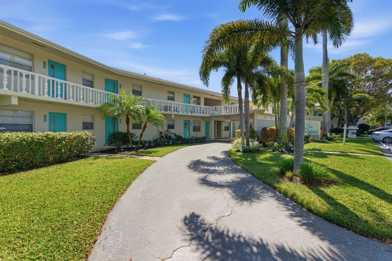 Primary Photo Of 640 SE 2nd Ave, Boynton Beach Apartments For Sale