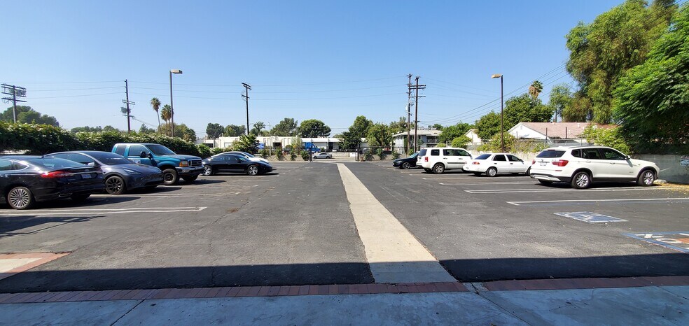 More Photos Of 6746 Valjean Ave, Van Nuys Loft Creative Space For Sale