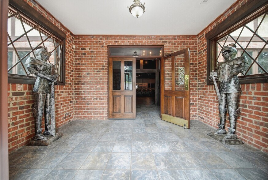 More Photos Of 2289 Saint Paul's Church Rd, Newton Restaurant For Sale