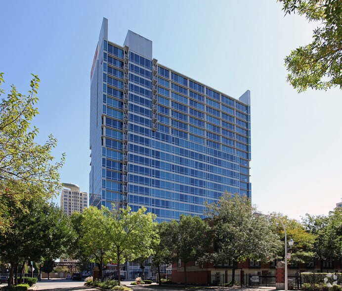 More Photos Of 1401 S State St, Chicago Apartments For Lease