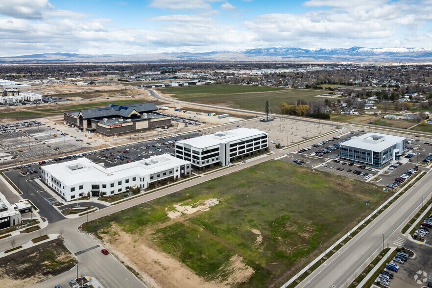 More Photos Of 2760 W Excursion Dr, Meridian Office For Lease