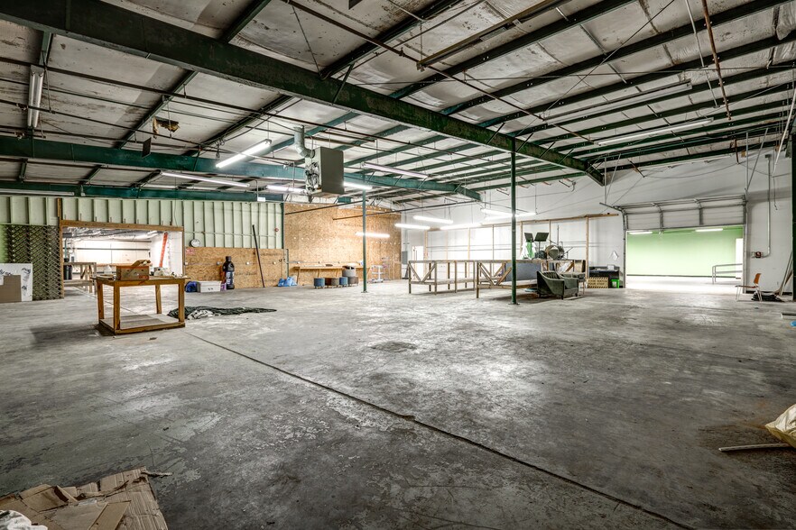 More Photos Of 1725 Davis St, Rocky Mount Warehouse For Lease