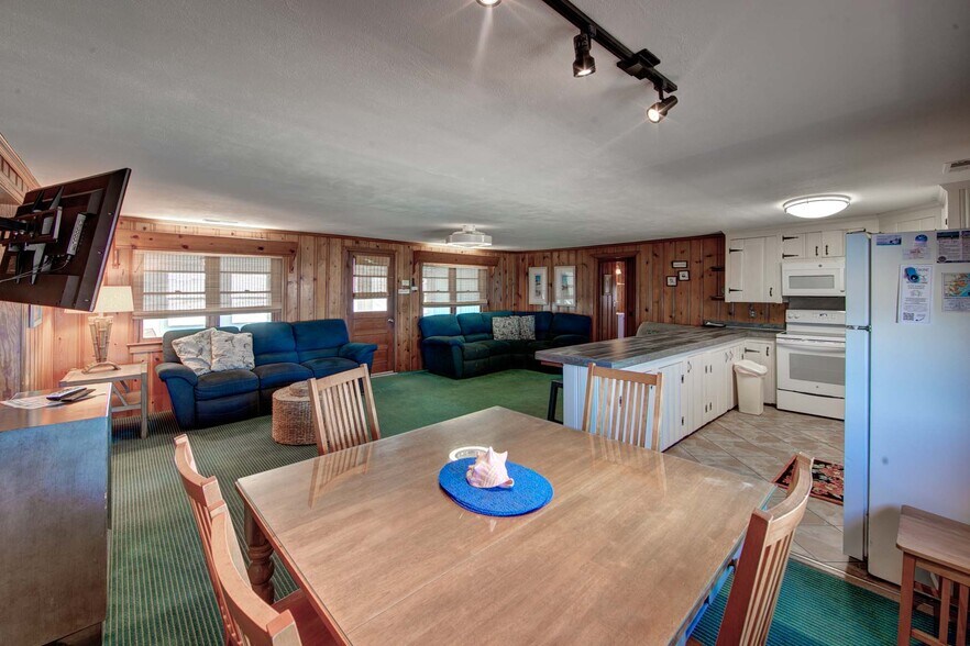 More Photos Of 9023 Gerhard st, Nags Head Apartments For Sale