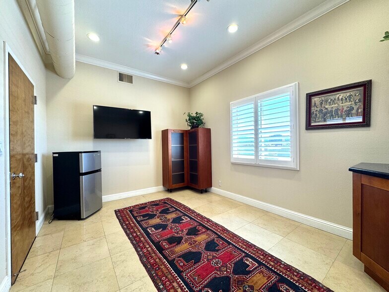 More Photos Of 212 9th St, Oakland Medical For Lease