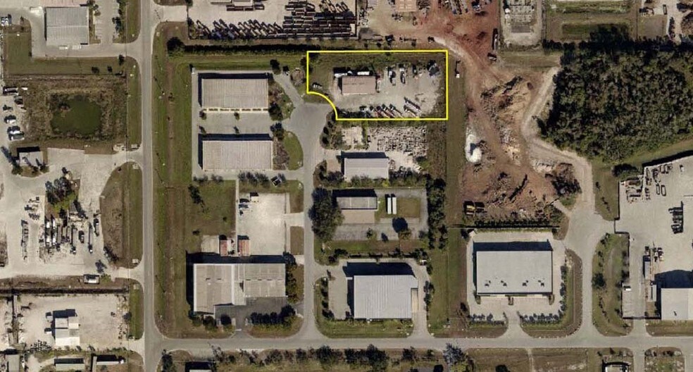 More Photos Of 16751 Link Ct, Fort Myers Warehouse For Lease
