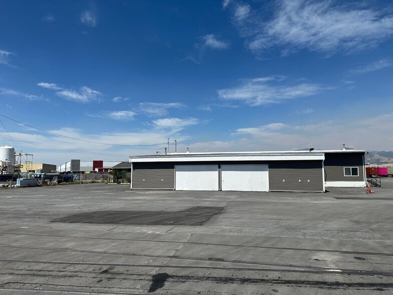 More Photos Of 1876 W Fortune Rd, Salt Lake City Manufacturing For Sale