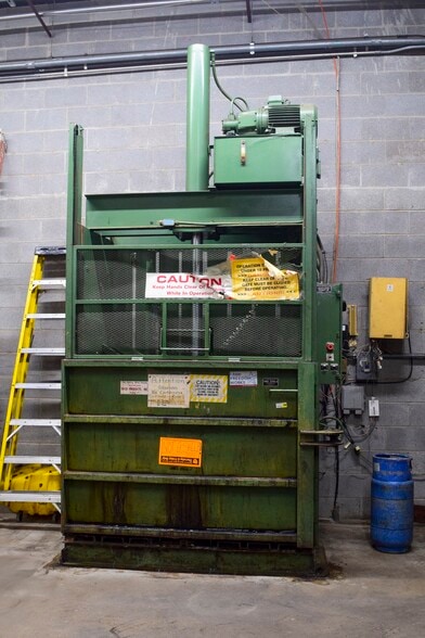 More Photos Of 202 Doctor Donnie H Jones Jr Blvd W, Princeton Supermarket For Lease