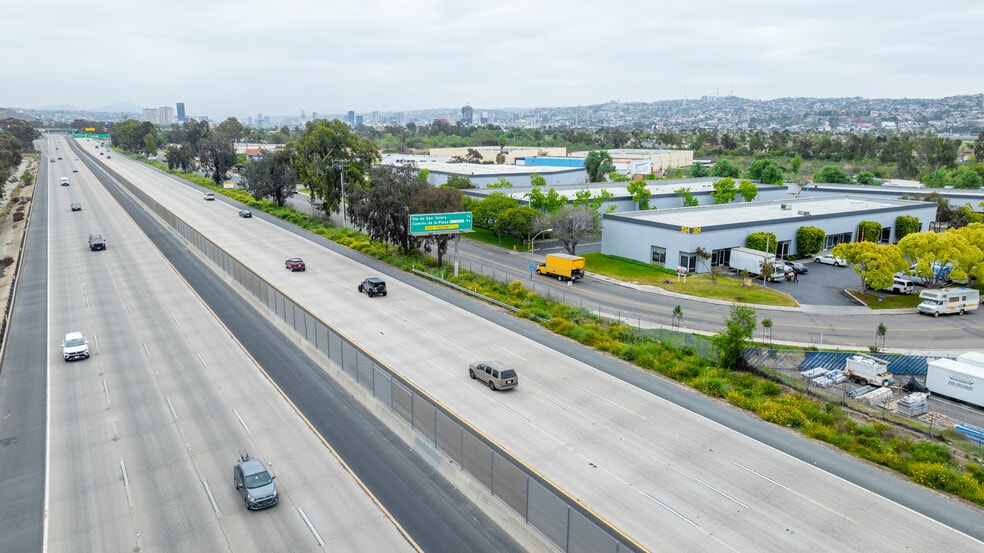 More Photos Of 494 W Calle Primera, San Diego Unknown For Lease