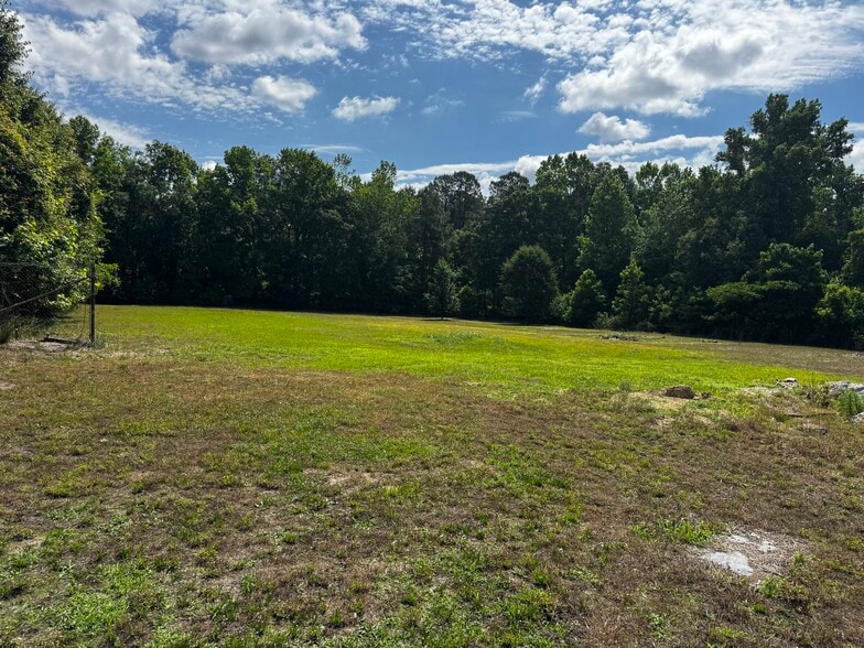 More Photos Of 3802 W Vernon Ave, Kinston Light Distribution For Sale