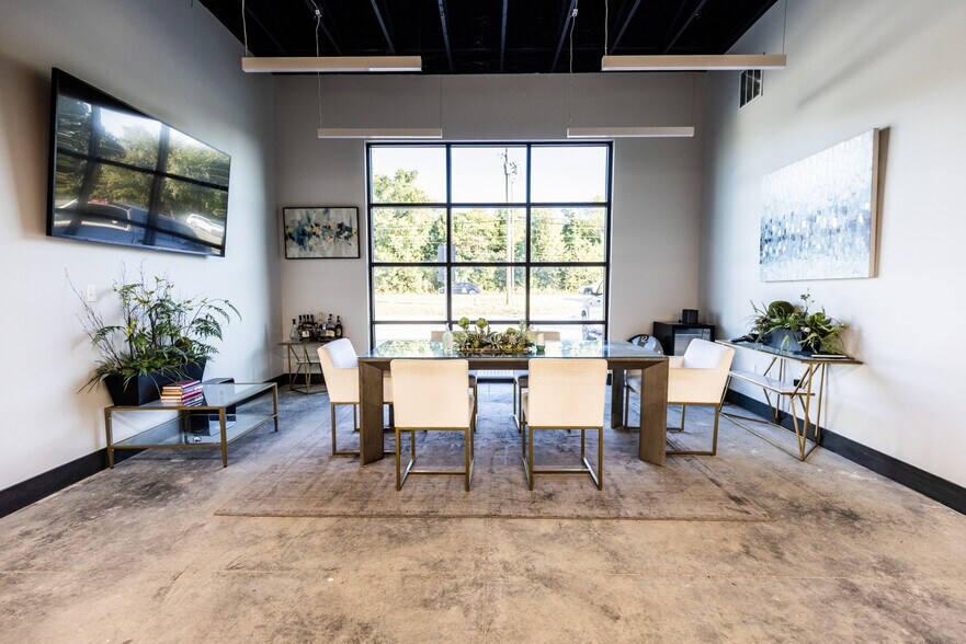 More Photos Of 6610 E 121st St, Bixby Office For Lease