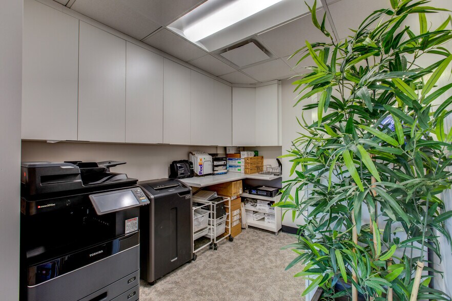 More Photos Of 8089 S Lincoln St, Littleton Medical For Lease