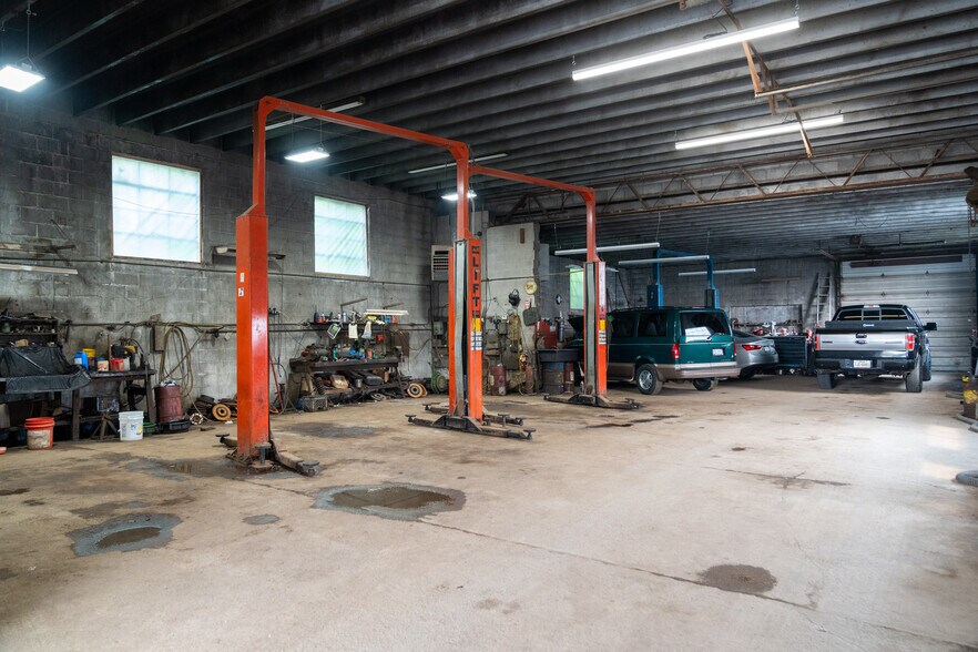 More Photos Of , Clinton Township General Retail For Sale