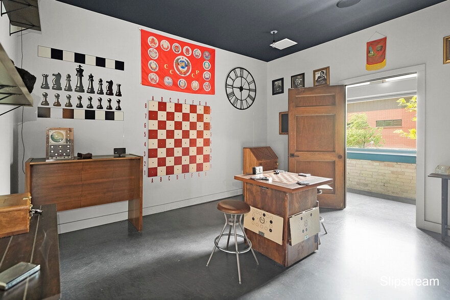 More Photos Of 25 S Division Ave, Grand Rapids Office For Sale