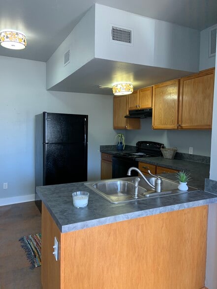 More Photos Of 801-803 East Dr, Oklahoma City Apartments For Sale