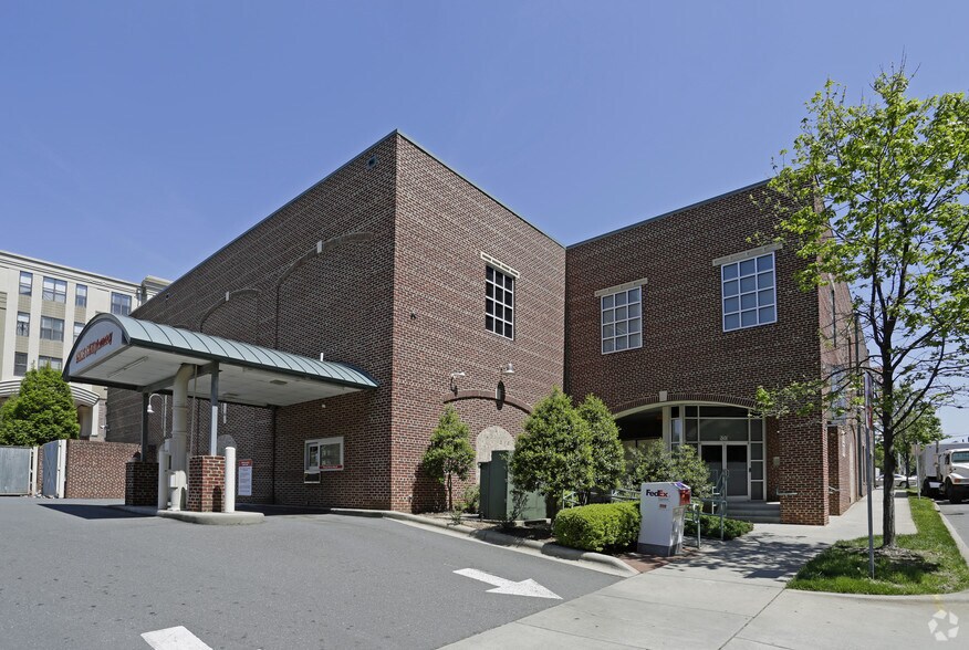 More Photos Of 231 N Graham St, Charlotte Freestanding For Sale