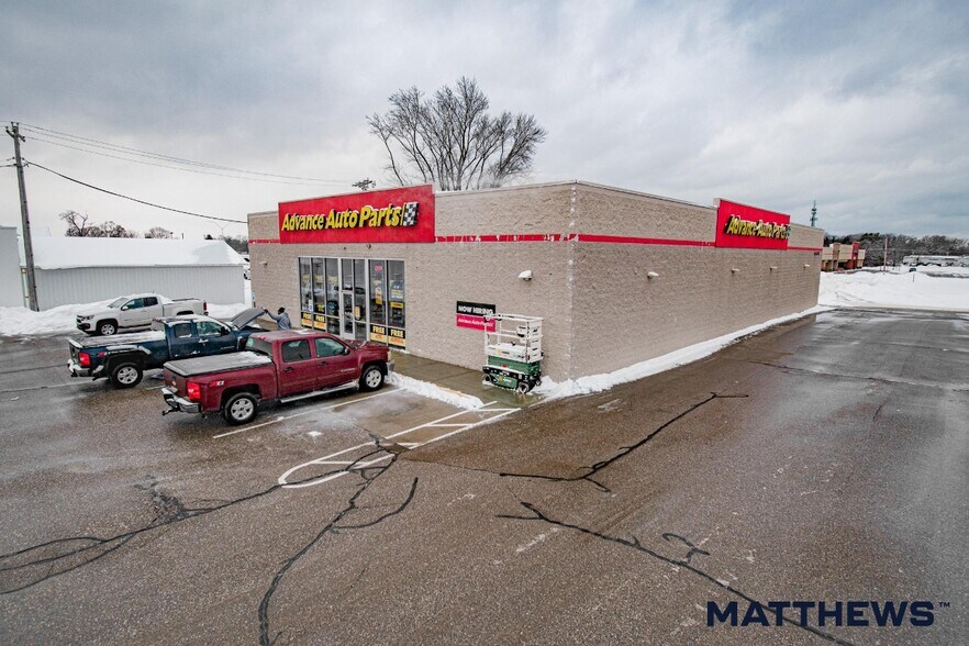 More Photos Of 1740 Scottdale M-139 rd, Benton Harbor Auto Dealership For Sale