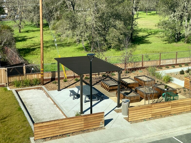 More Photos Of 1440 Grant St, Calistoga Multifamily For Sale
