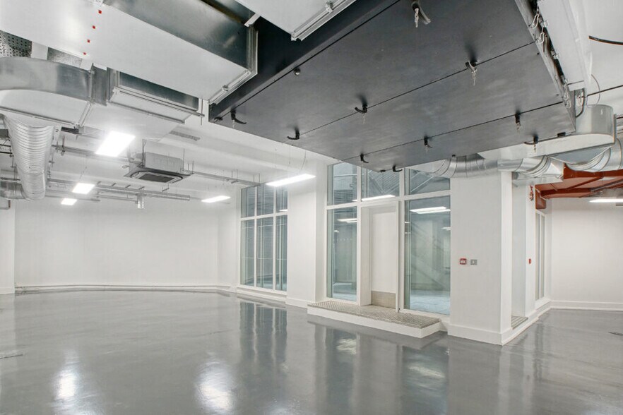 More Photos Of 7-9 Kingsway, London Office For Sale