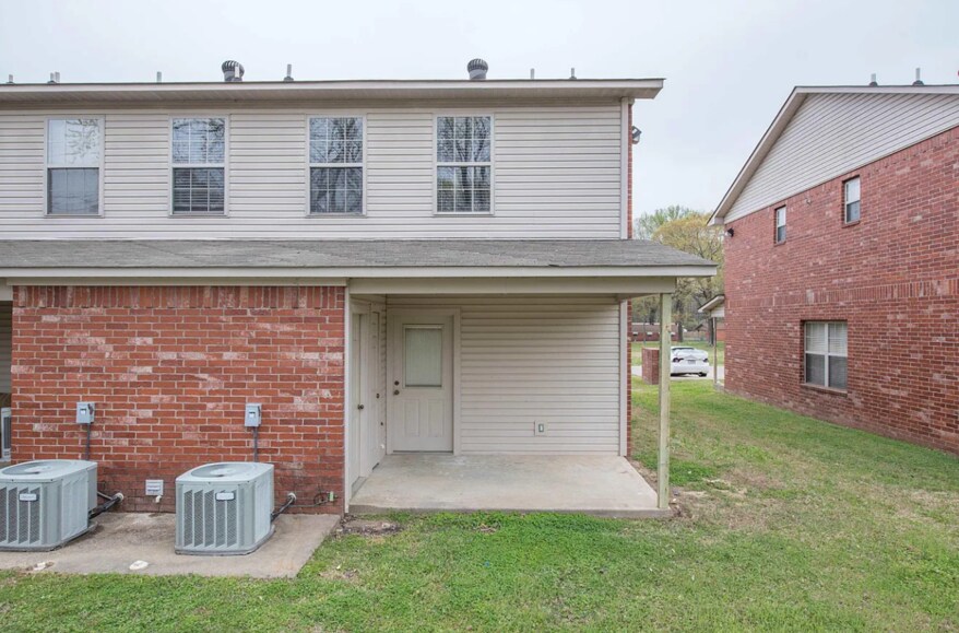 More Photos Of 900 Madden Rd, Jacksonville Apartments For Sale