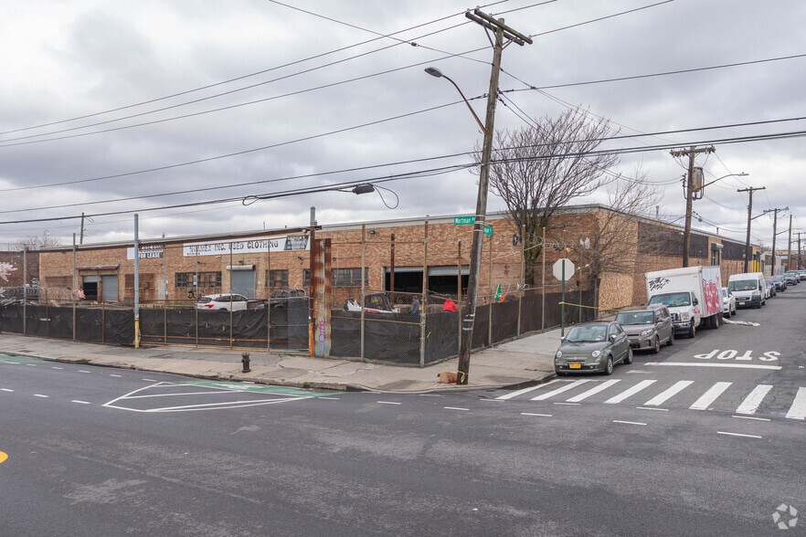 More Photos Of 625 Wortman Ave, Brooklyn Distribution For Lease