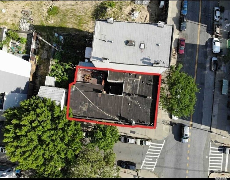 More Photos Of 452-454 Graham Ave, Brooklyn General Retail For Sale