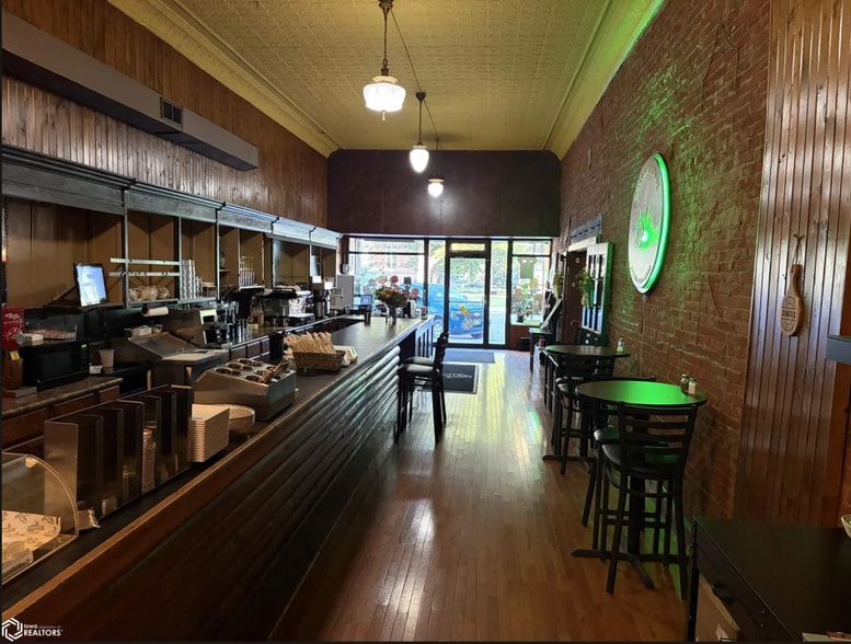 More Photos Of 104 N 16th St, Clarinda Hospitality For Sale