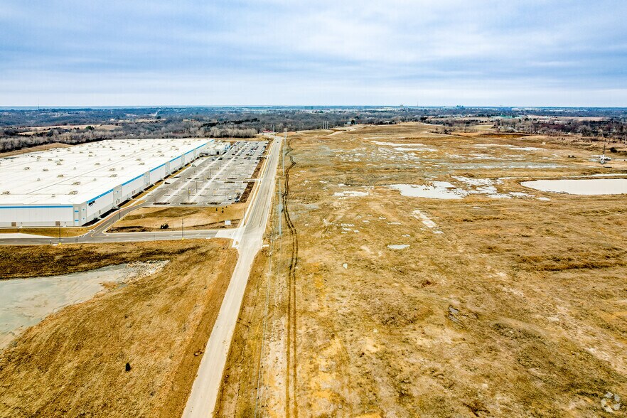 More Photos Of 9700 Leavenworth Rd, Kansas City Unknown For Lease