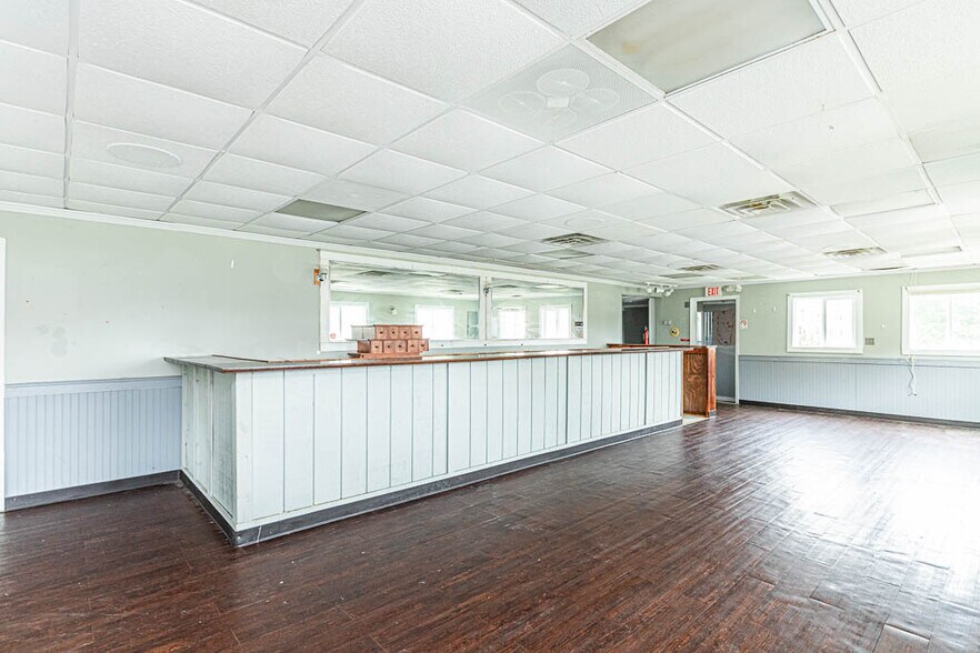 More Photos Of 19379 Beaver Dam Rd, Beaverdam Restaurant For Sale