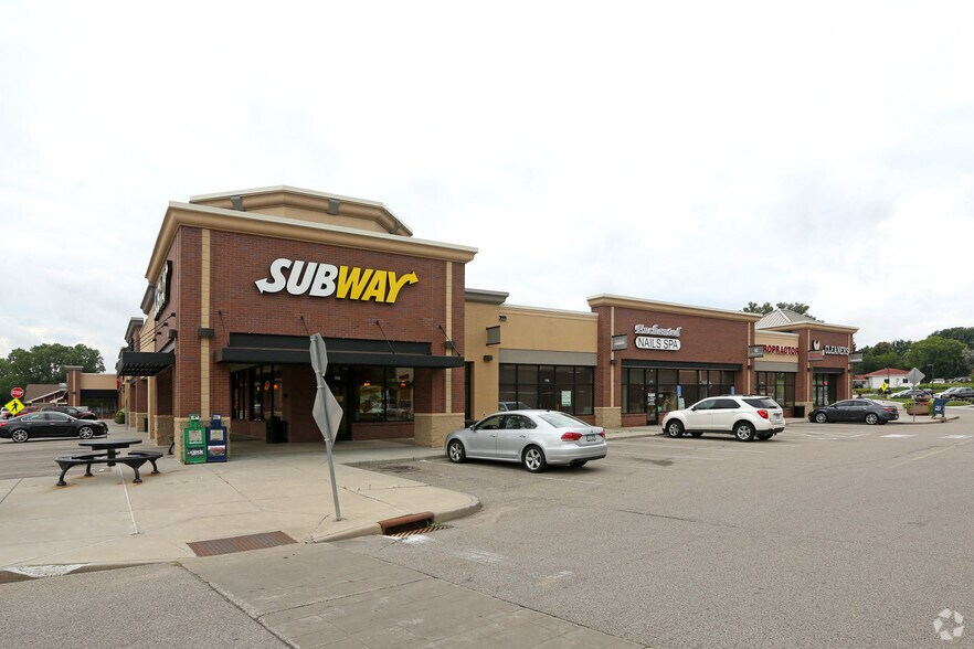 More Photos Of 750 Highway 110, Mendota Heights Storefront For Lease