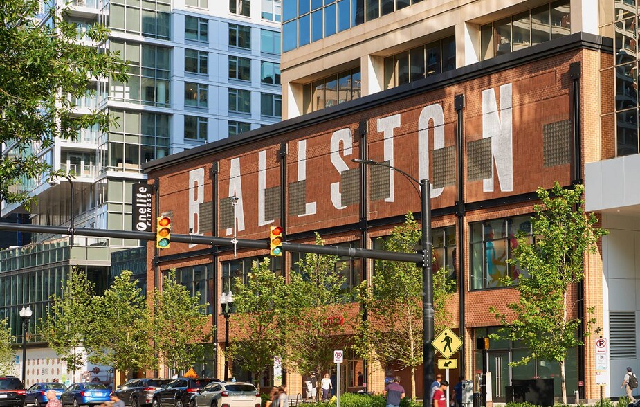 More Photos Of 1217 N Kensington St, Arlington Apartments For Sale