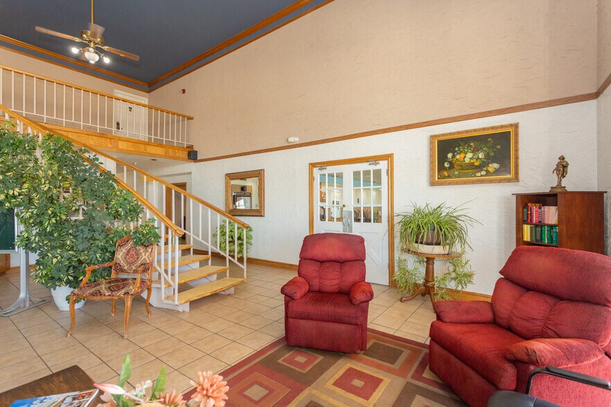 More Photos Of 2803 W 2nd St, Roswell Hotel For Sale