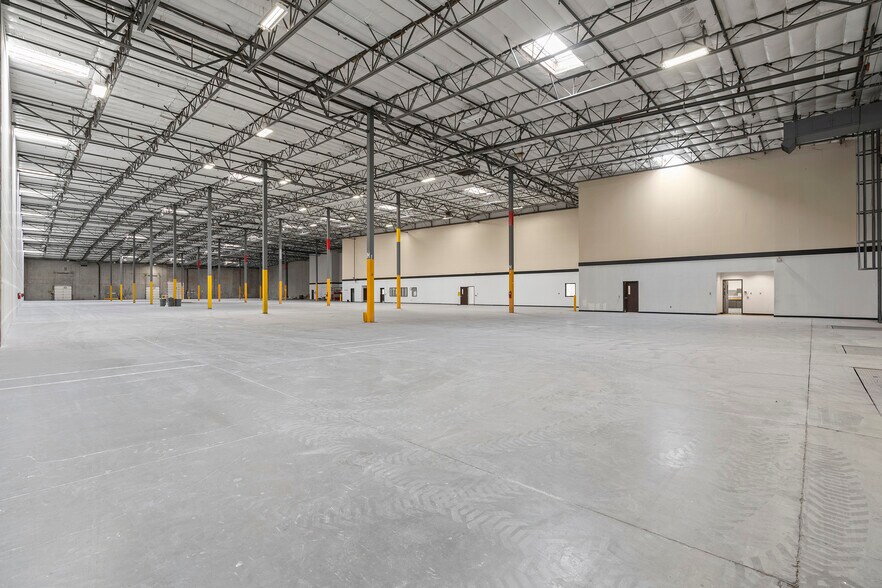More Photos Of 2275 E Newlands Dr, Fernley Distribution For Lease