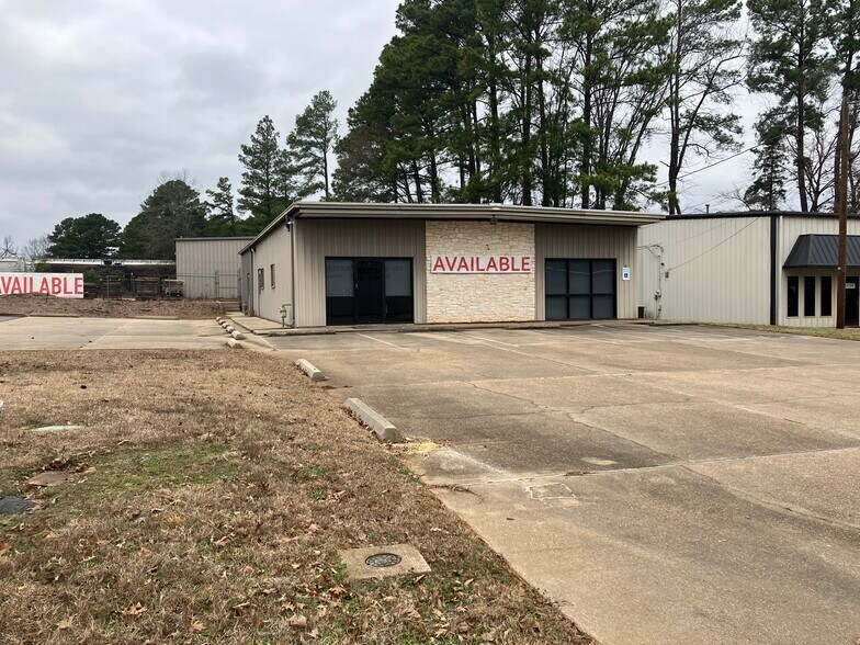 More Photos Of 315 Enterprise St, Longview Light Manufacturing For Lease