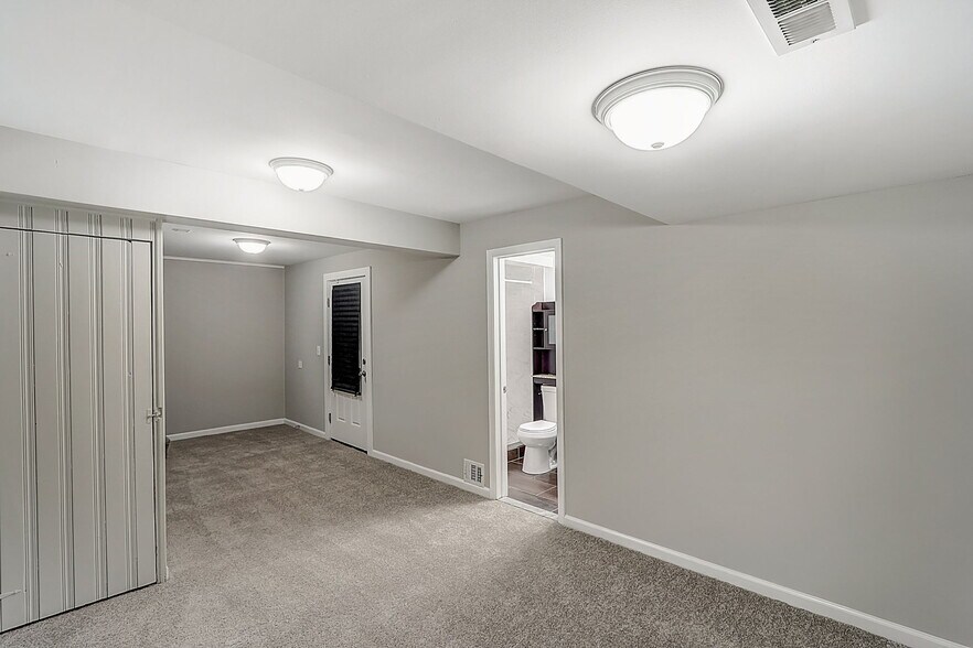 More Photos Of 872 Bellevue St SE, Washington Apartments For Sale