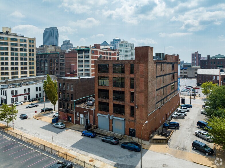 More Photos Of 1409 Washington Ave, Saint Louis Office For Lease