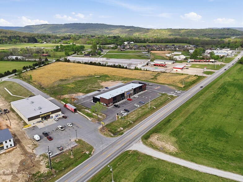 More Photos Of 2355 Center St, Fayetteville Storefront For Lease