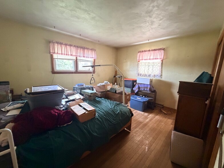 More Photos Of 2280 S Rock City Rd, Ridott Multifamily For Sale