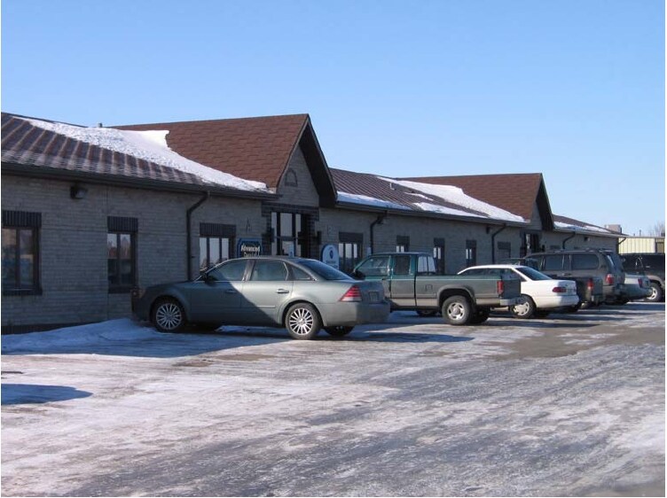 More Photos Of 827 28th St S, Fargo Medical For Sale