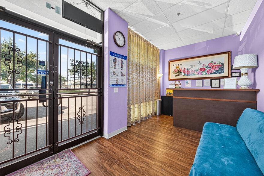 More Photos Of 12989 Bellaire Blvd, Houston Storefront For Sale
