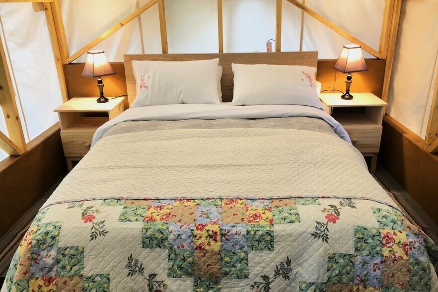 More Photos Of 1885 Central Rd, Hornby Island Land For Sale