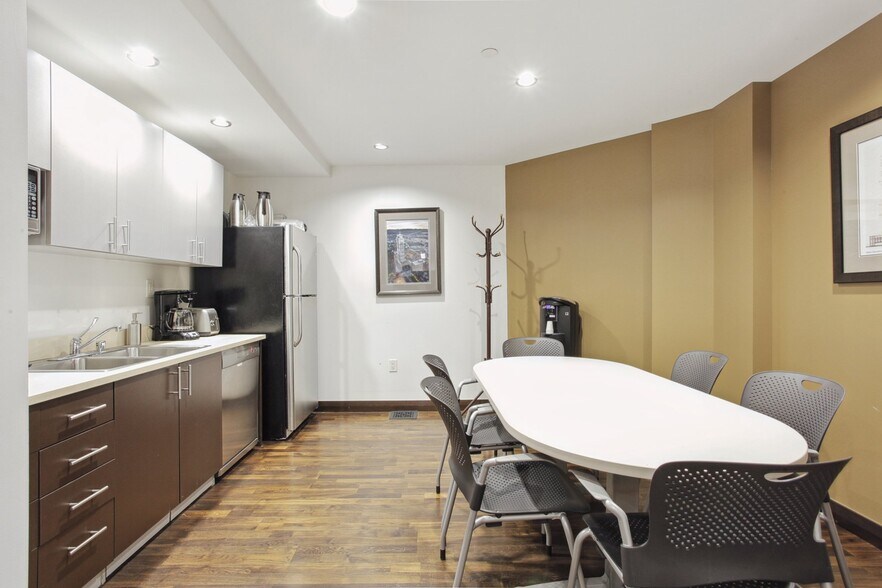 More Photos Of 730 17th St, Denver Office For Sale