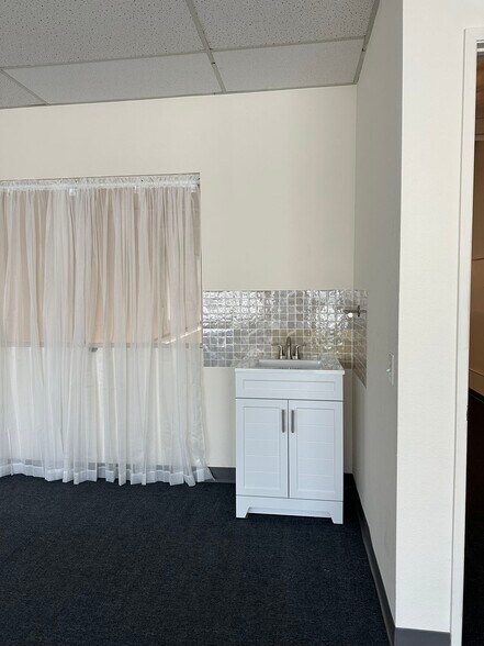 More Photos Of 919 S Fremont Ave, Alhambra Warehouse For Sale