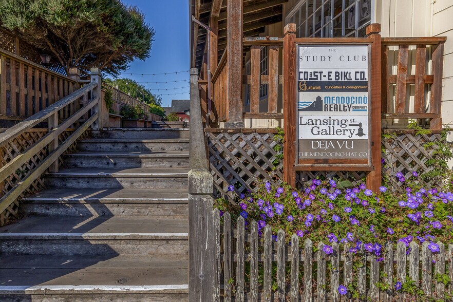 More Photos Of 10470 Lansing St, Mendocino Storefront For Sale