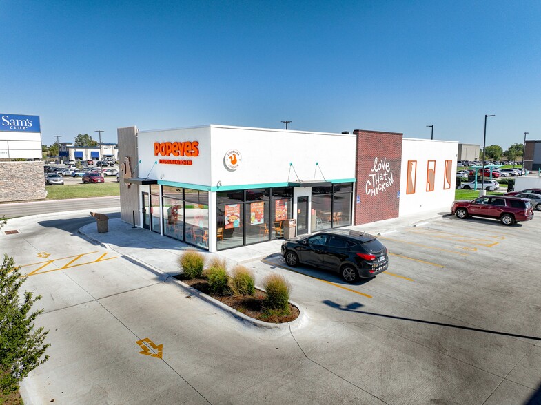 Primary Photo Of 3166 N Maize Rd, Wichita General Retail For Sale