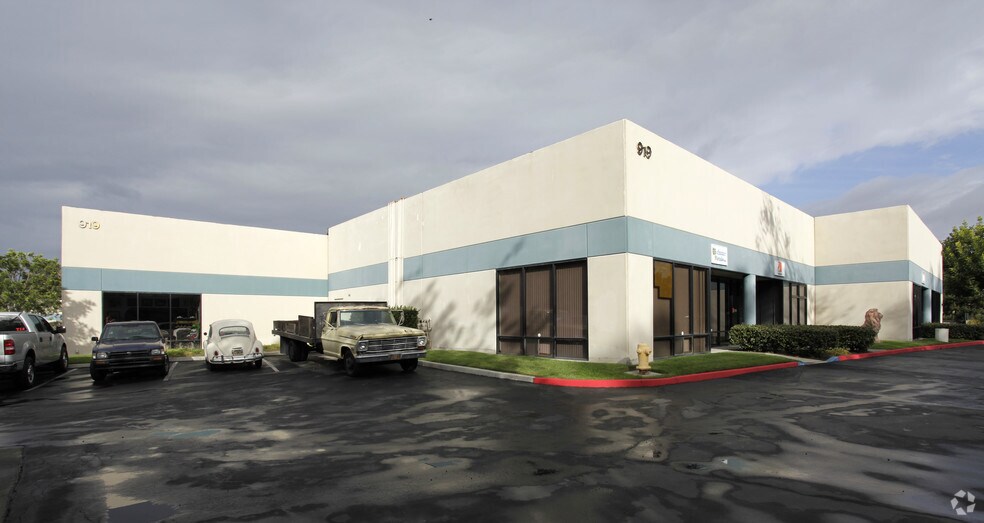 More Photos Of 919 Calle Amanecer, San Clemente Showroom For Lease