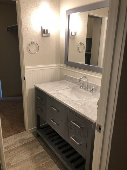 More Photos Of 2805-2901 S Locust St, Denver Apartments For Sale