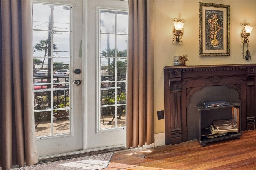 More Photos Of 715 Broadway St, Galveston Specialty For Sale