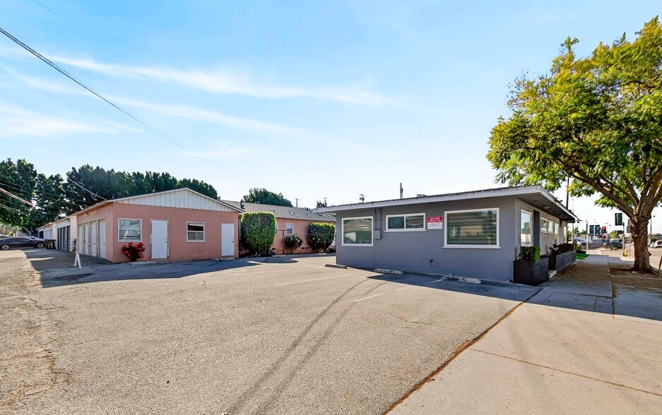 More Photos Of 649-655 W Commonwealth Ave, Fullerton Office For Sale